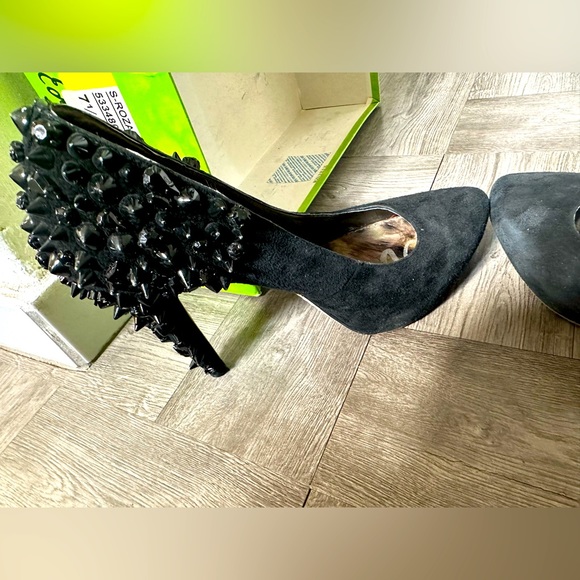 Sam Edelman Black Suede S-Roza Studded Pumps Size 7.5 READ DESCRIPTION - Picture 11 of 15